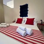 Civico 24 - In Center Apartment *
